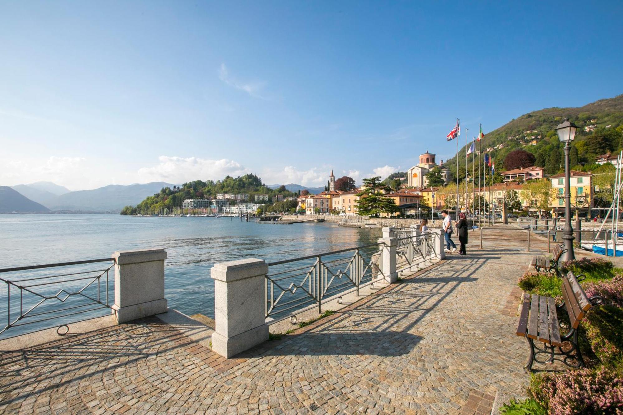 Appartamento Il Golfo Lake View - Happy Rentals ラヴェーノ エクステリア 写真