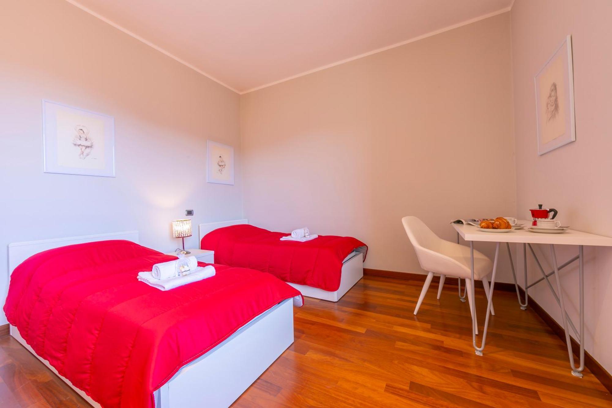 Appartamento Il Golfo Lake View - Happy Rentals ラヴェーノ エクステリア 写真